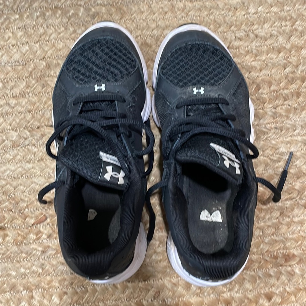 Under armor assert 6 - kids shoes